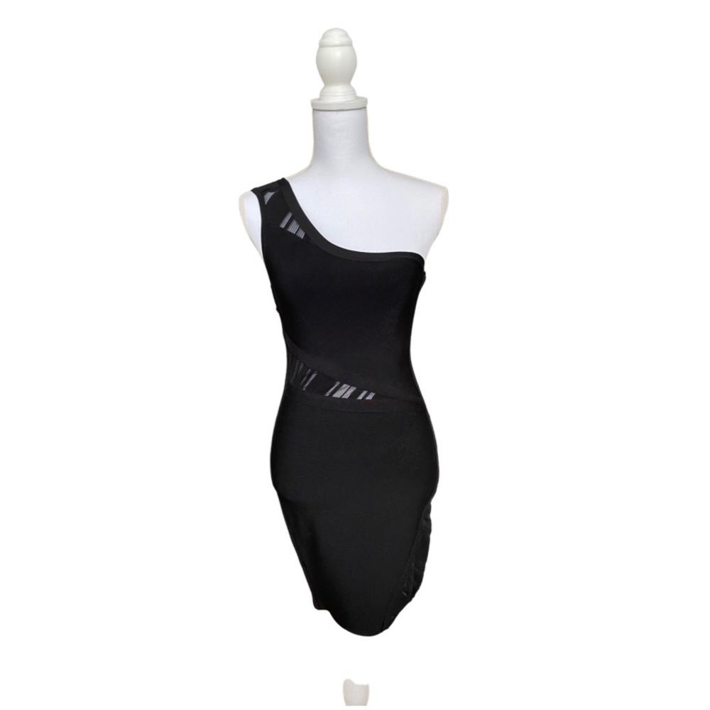 NWT little black Marciano dress super stretchy